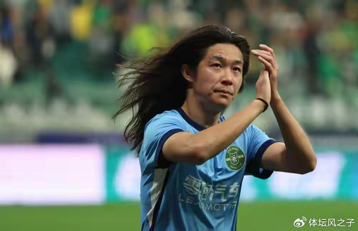 爱游戏入口-因贴脸抗议马宁致导致续约告吹，李提香称仅10分钟后就联系李金羽|辽宁|浙江队|浙江男篮|铁人|球队_新浪体育_新浪新闻